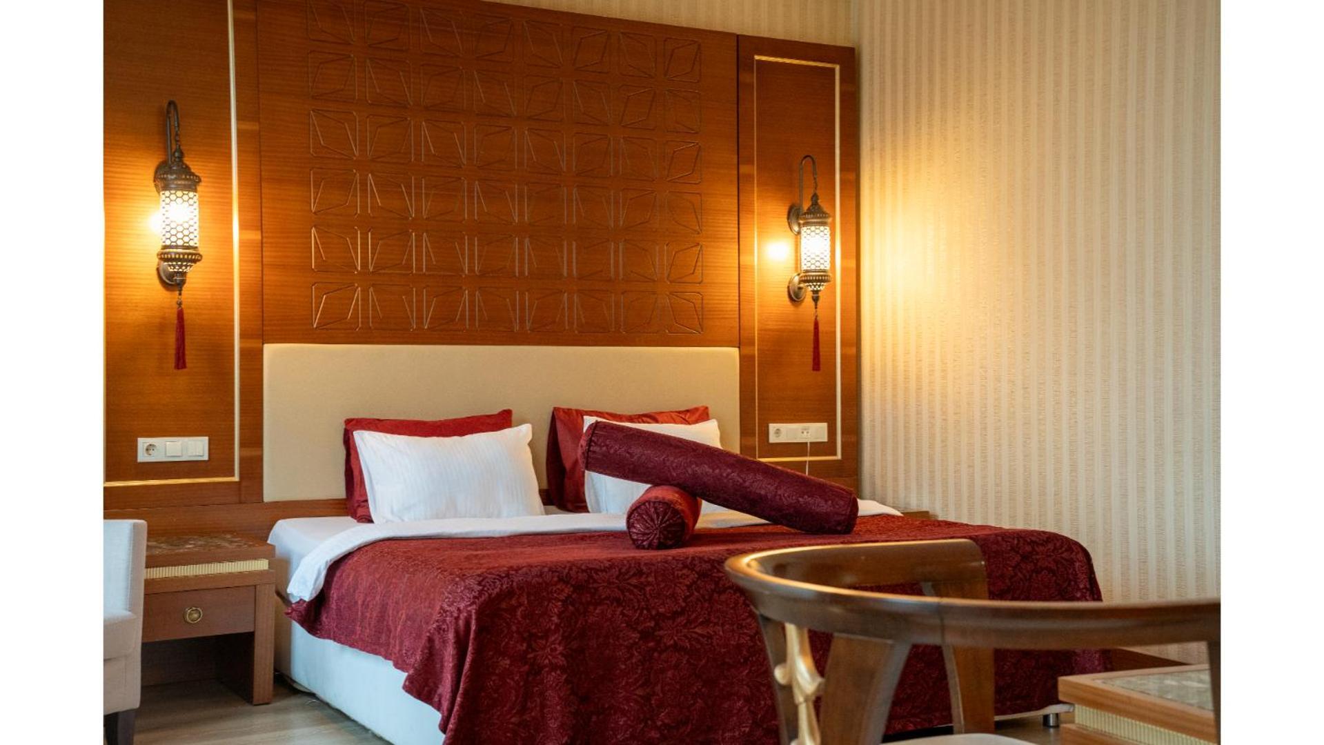 Kronos Hotel Golbasi  Екстер'єр фото