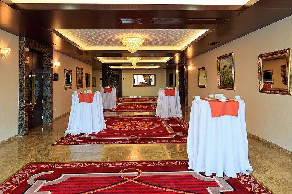 Kronos Hotel Golbasi  Екстер'єр фото