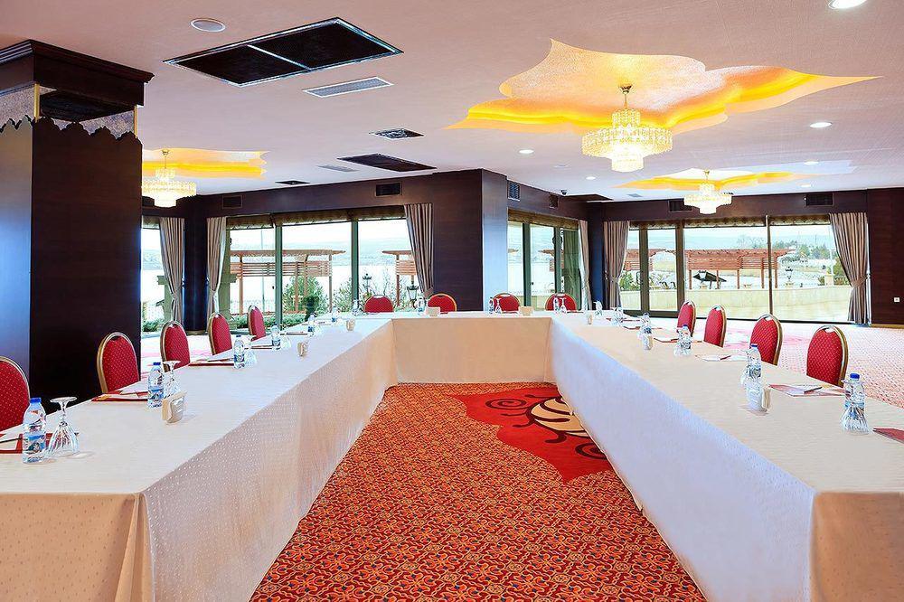 Kronos Hotel Golbasi  Екстер'єр фото